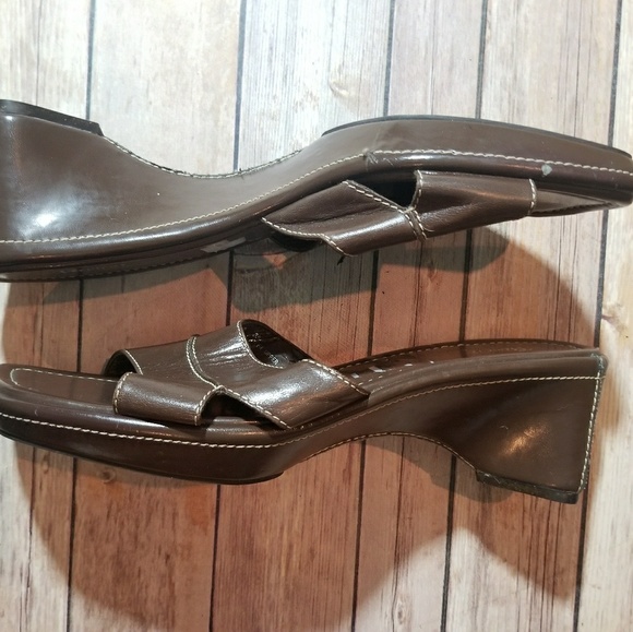 PREVIEW INTERNATIONAL brown slides - Picture 2 of 8